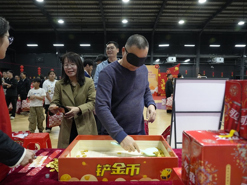 铲金币游戏进行中.jpg